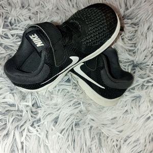 Nike toddler shoes